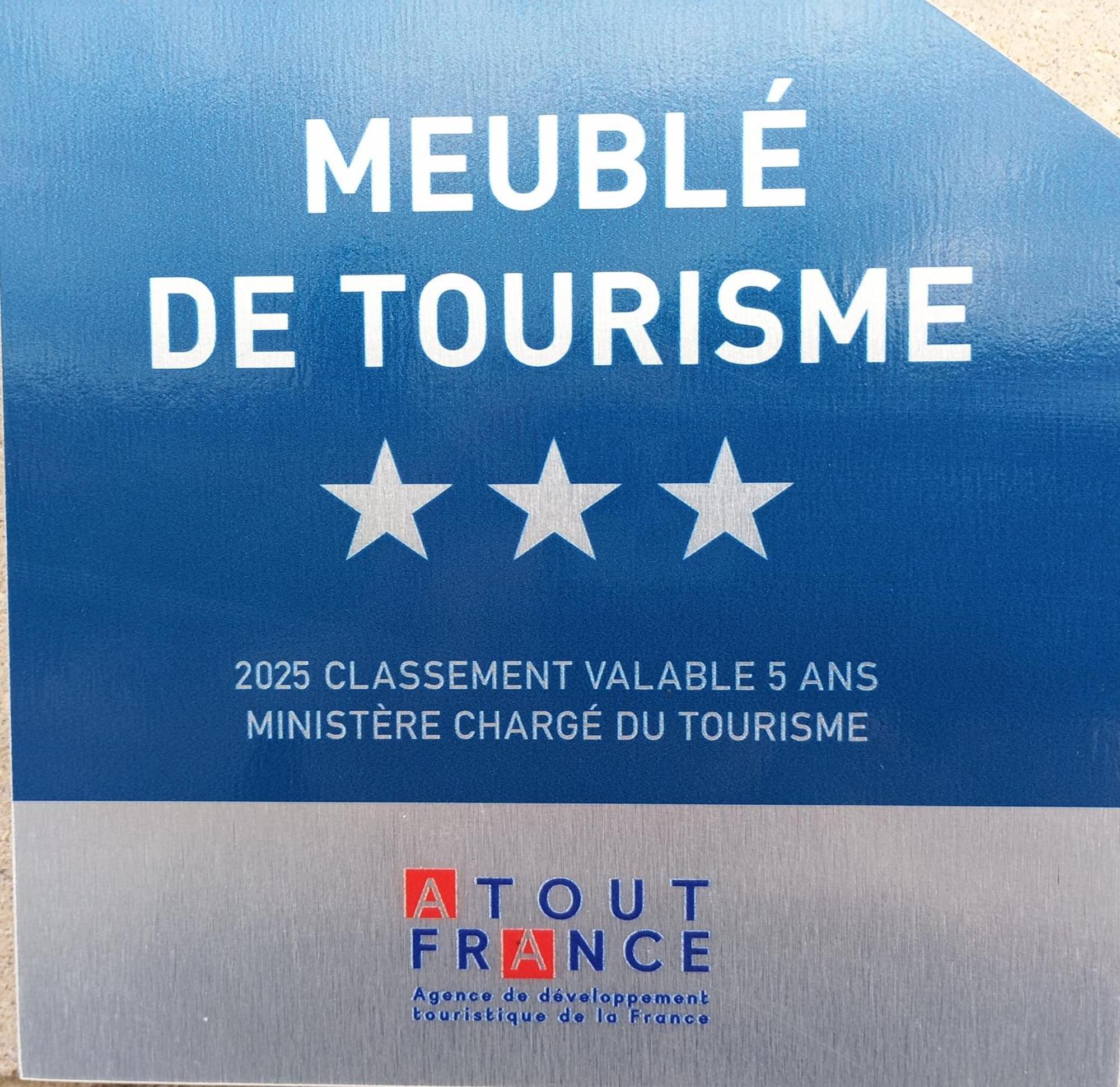 Meuble De Tourisme Classe 3 Etoiles Le Ptit Coin De Soleil - Saint Ciers D'Abzac Esterno foto
